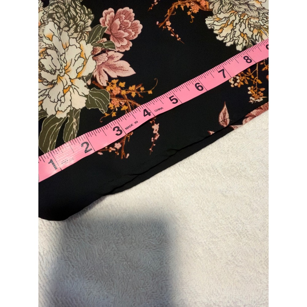 Lily Black | Floral Bell-Sleeve Blouse with Grosgrain Ribbon Ties - Picture 9 of 11